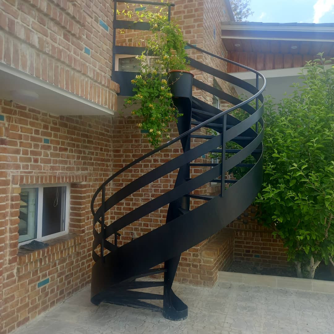 ساخت و نصب پله های مدرن